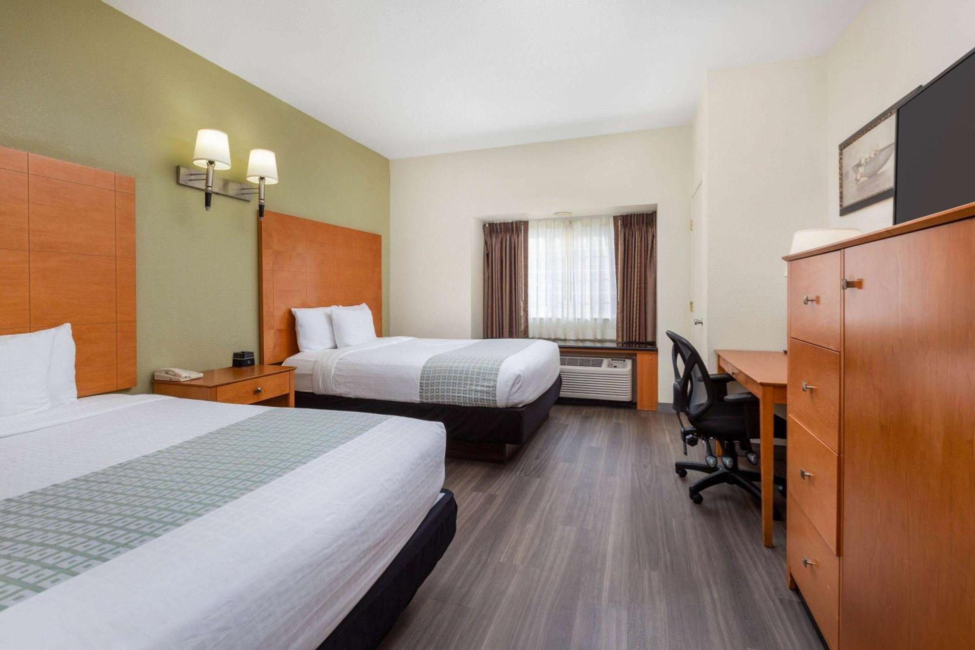 Deluxe Queen Room Two Queen Beds